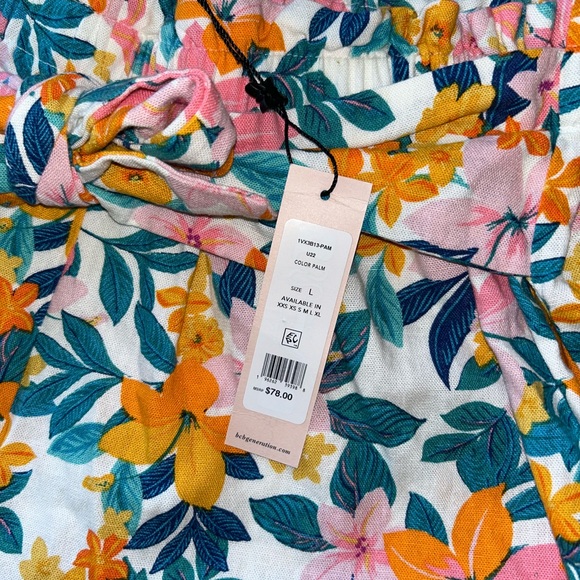NWT BCBG high waisted floral shorts - Picture 2 of 10